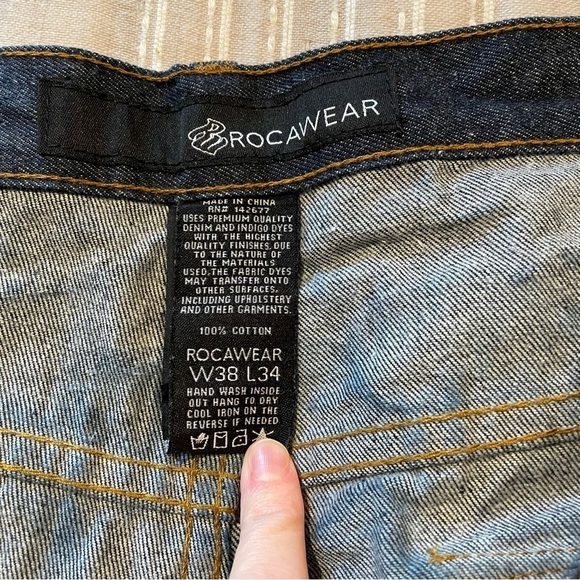 Rocawear Men’s Dark Wash Back Pocket Flap Straight Leg Jeans 38x34 - Picture 6 of 9